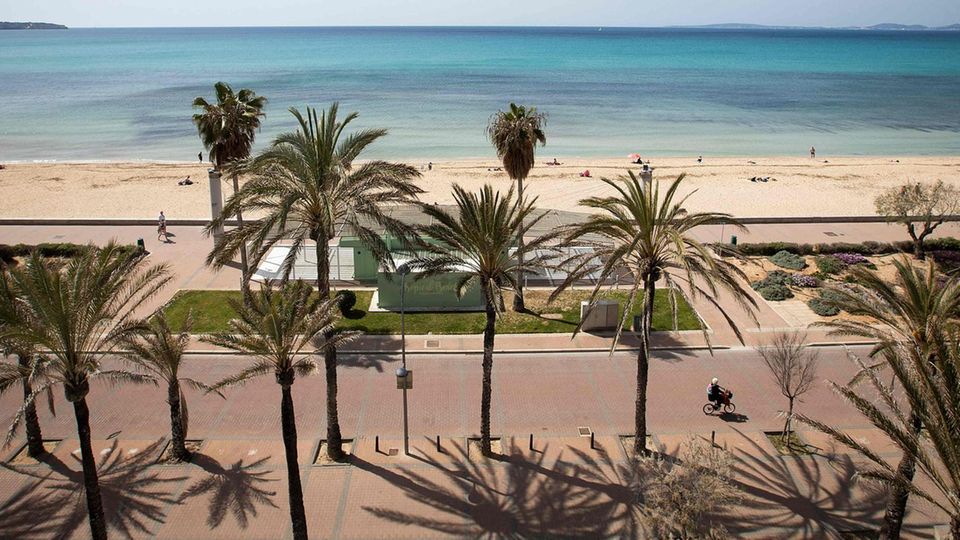 Merkel Corona Urlaub Ostern Verbot Urlaubsreisen Merkels Prüfauftrag: Verbot von Urlaubsreisen wohl vom Tisch