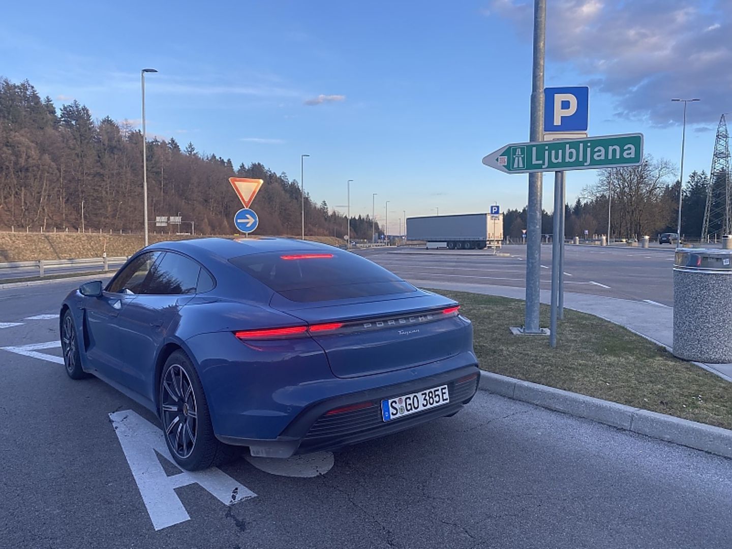 Kein gewohntes Bild: Slowenien belegt mit 9,4 Suchanfragen pro 1.000 Einwohner den 18. Platz der Rangliste