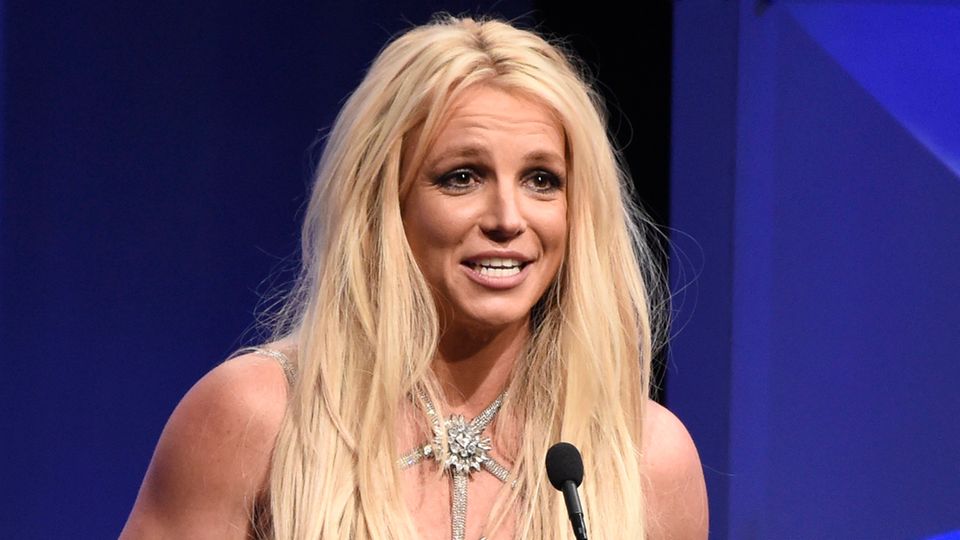Popsängerin Britney Spears freut sich bei der Vanguard-Verleihung der 29. GLAAD Media Awards im Beverly Hilton Hotel