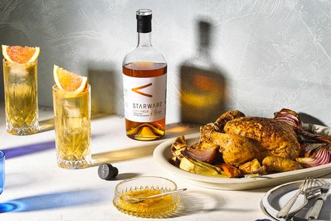 Der Starward Left-Field ist ein Alltags-Whisky, den man entspannt zum Essen trinken kann.