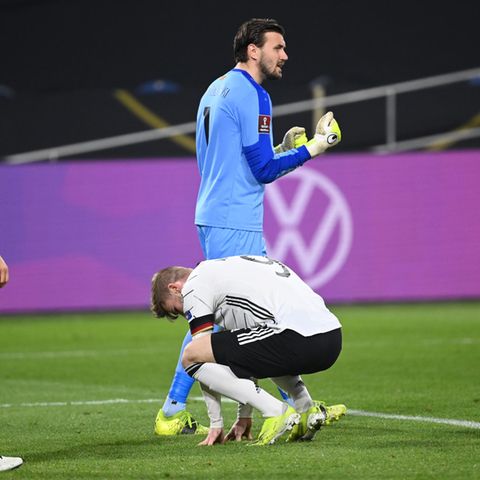 Timo Werner (Deutschland, M.) reagiert auf eine verpasste Chance