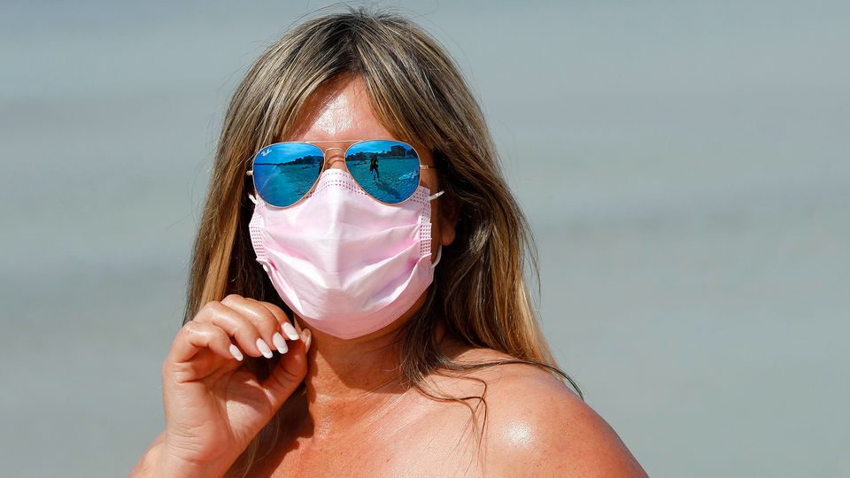 Quarantäne im Urlaub: Reiserückkehrer berichten von Test-Chaos (Symbolbild) Quarantäne im Urlaub: Reiserückkehrer berichten von Test-Chaos (Symbolbild)