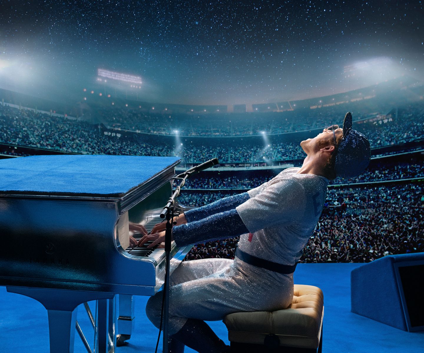 2018 sorgte ein Film über das Leben von Queen-Frontmann Freddie Mercury für weltweit volle Lichtspielhäuser. Ein Jahr später sollte ein Biopic über Elton John das Kunststück wiederholen - wenngleich der Erfolg an den Kinokassen deutlich geringer ausfiel. Dabei ist "Rocketman" eigentlich der bessere Film. Denn im Gegensatz zu "Bohemian Rhapsody" zeigt er auch die Tiefpunkte und dunklen Stunden im Leben des Künstlers, ohne zu beschönigen. Sehenswert.  ProSieben zeigt "Rocketman" am Ostermontag um 20.15 Uhr.