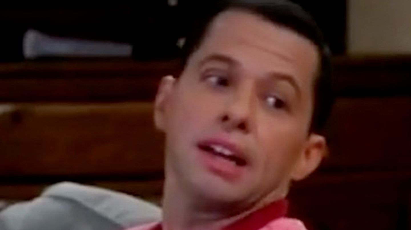 “Two and a Half Men”: What is “Alan Harper” star Jon Cryer doing today?  (Video)