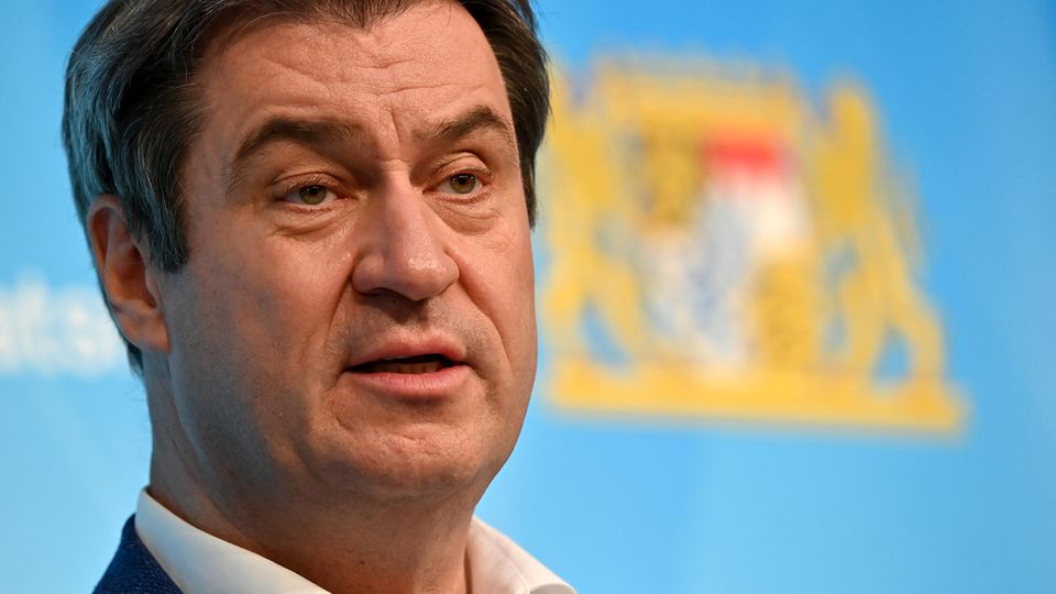 Bayerns Ministerpräsident: Söders Corona-Kurs: Keine Lockerungen, kein verwirrendes "Gequatsche" und Aussicht auf Sputnik V Bayerns Ministerpräsident: Söders Corona-Kurs: Keine Lockerungen, kein verwirrendes "Gequatsche" und Aussicht auf Sputnik V
