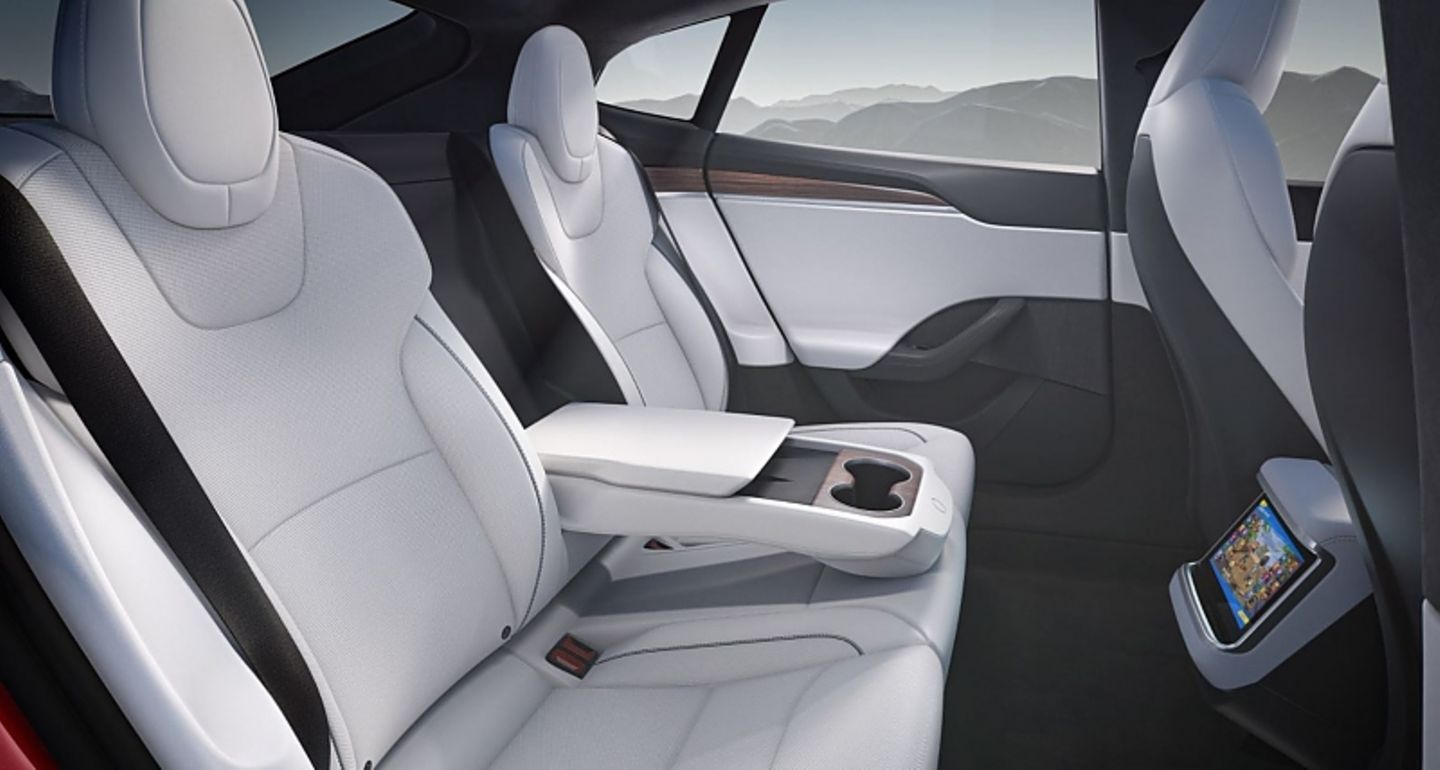 Tesla Model S 2021