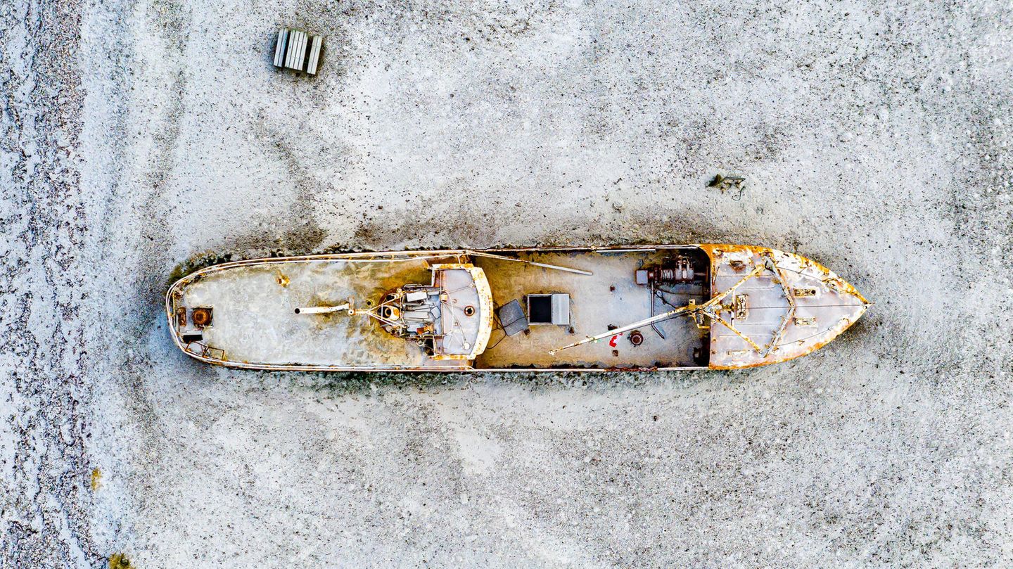 Das Wrack von Islands ältestem Stahlschiff aus dem Jahre 1912: Der Fischkutter Gardar BA 64 wurde 1981 ausgemustert und im Patreksfjörður an Land gesetzt.