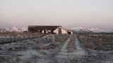 Landflucht ist auch auf Island ein Dauerthema: im Bild ein verlassenes Gehöft in Klausturholar an der Straße 35 im Südwesten der Insel.
