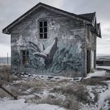 Dieses verfallene Haus steht in dem erloschenen Lavafeld Hvassahraun bei Vogar an der Küste der Halbinsel Reykjanes.