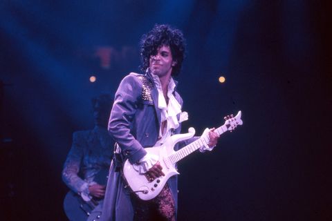 Prince bei einem Konzert auf der Purple Rain-Tour 1984