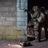 Diese kleine Aufklärungsroboter kann sogar im Rucksack mitgenommen werden.