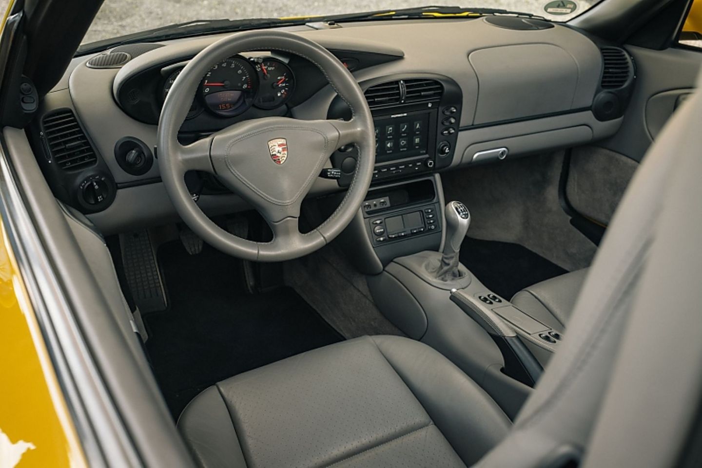 Das Interieur ist typisch Porsche