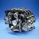 Der 2.5 Liter Boxermotor Porsche Boxster 986 leistet 150 kW / 204 PS