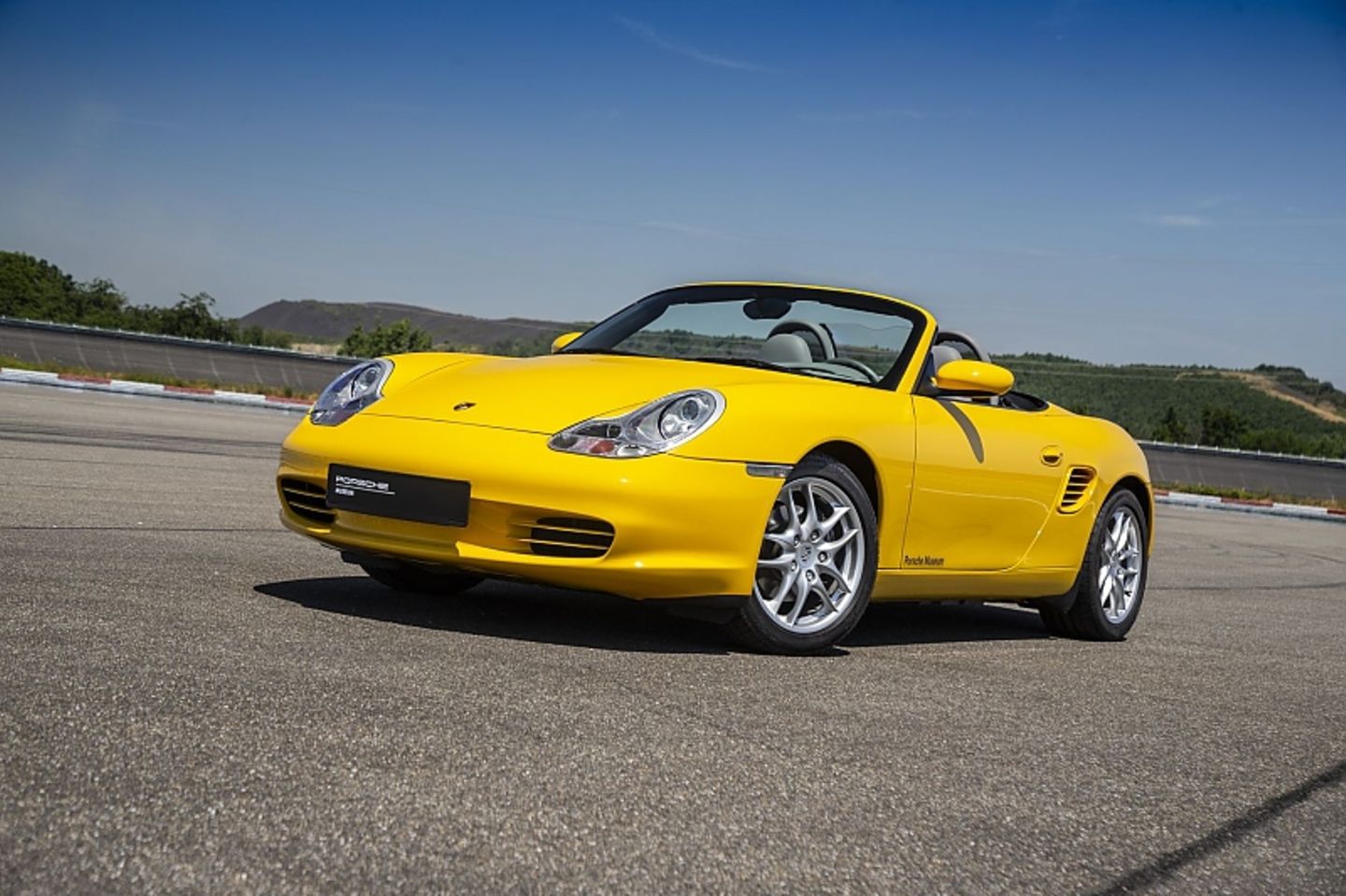 Der Porsche Boxster 986 wiegt 1.250 Kilogramm