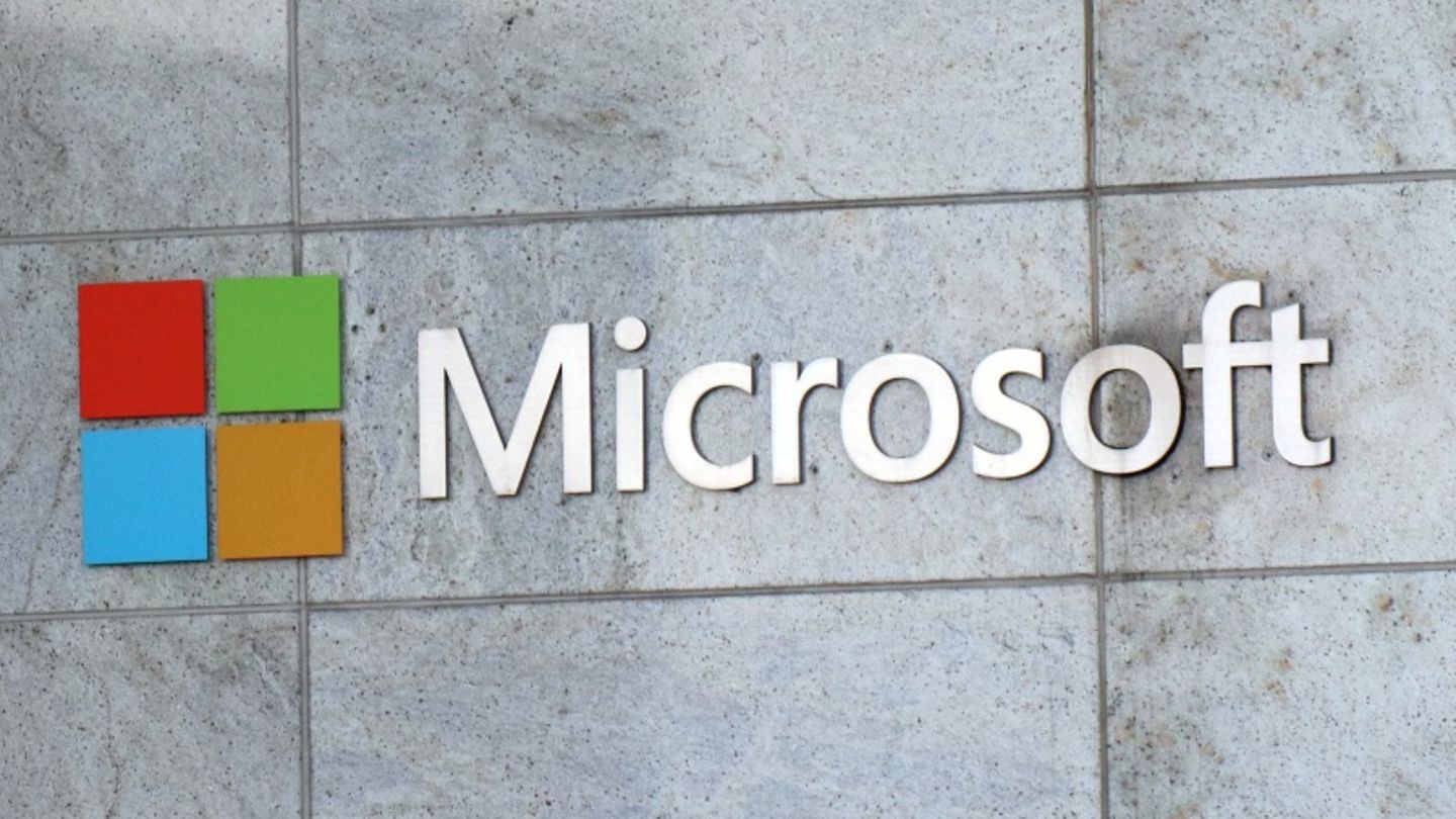 Microsoft-Logo an der Firmenzentrale des Unternehmens