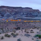 Die 34 Suiten liegen einsam in der Nähe des Escalante National Monument, dicht an der Grenze zum Bundesstaat Arizona.