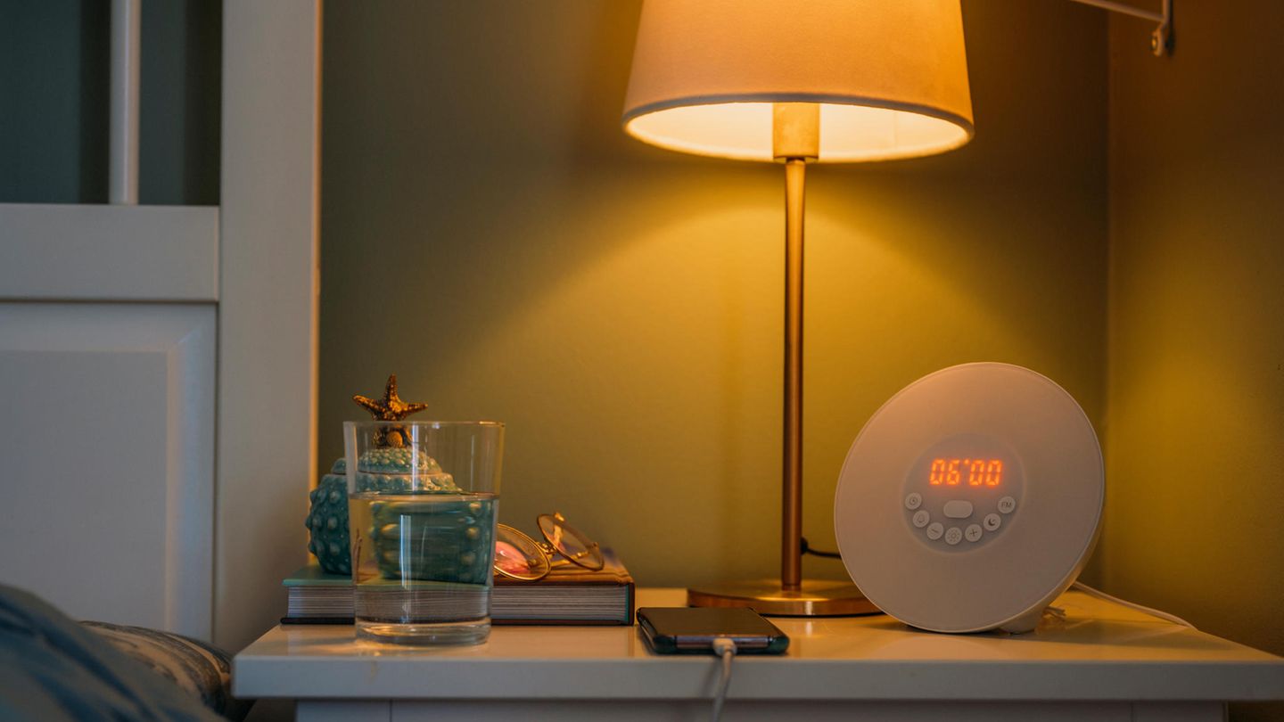 Ein Schlafphasenwecker unterstützt das Aufwecken
