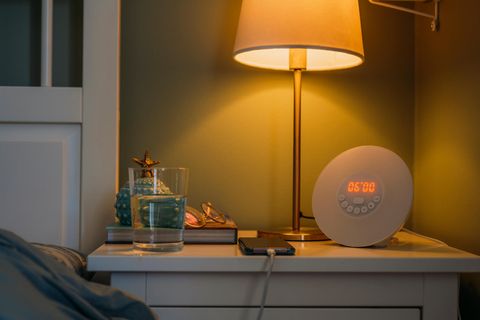 Ein Schlafphasenwecker unterstützt das Aufwecken