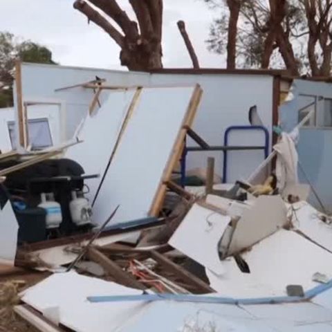 Schneise der Zerstörung: "Als wäre eine Bombe eingeschlagen": Zyklon "Seroja" verwüstet Westküste Australiens