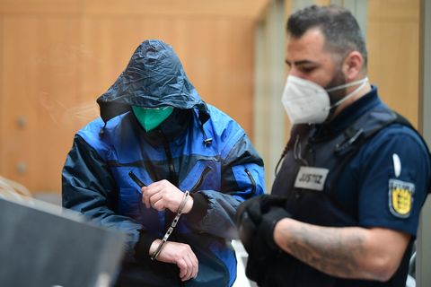 Stuttgart: Rechtsextreme planten Anschläge – Angeklagter will im Prozess schweigen