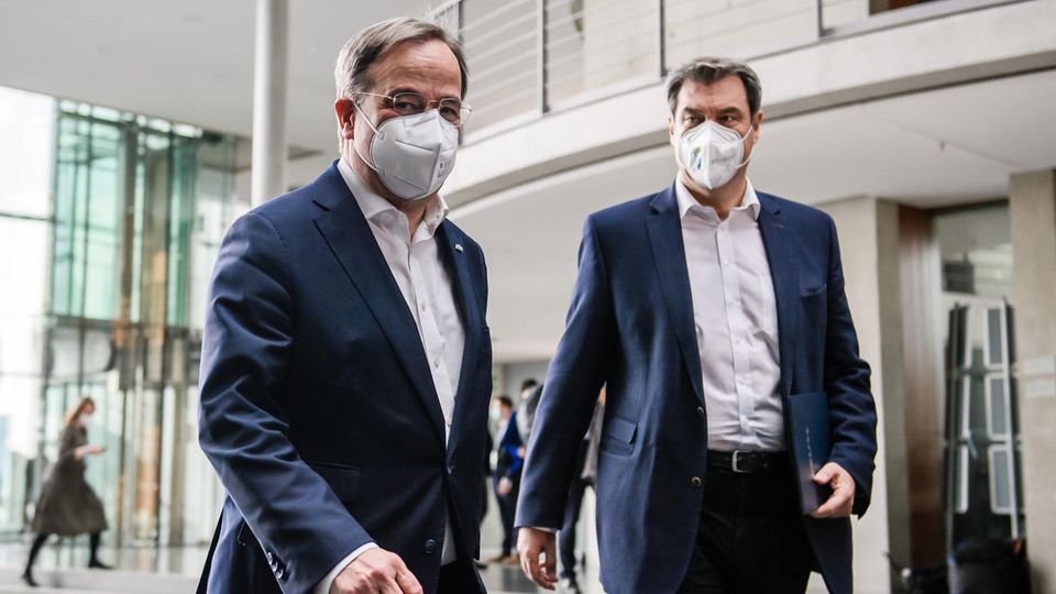 Armin Laschet (l.), Bundesvorsitzender der CDU, und Markus Söder, Bundesvorsitzender der CSU