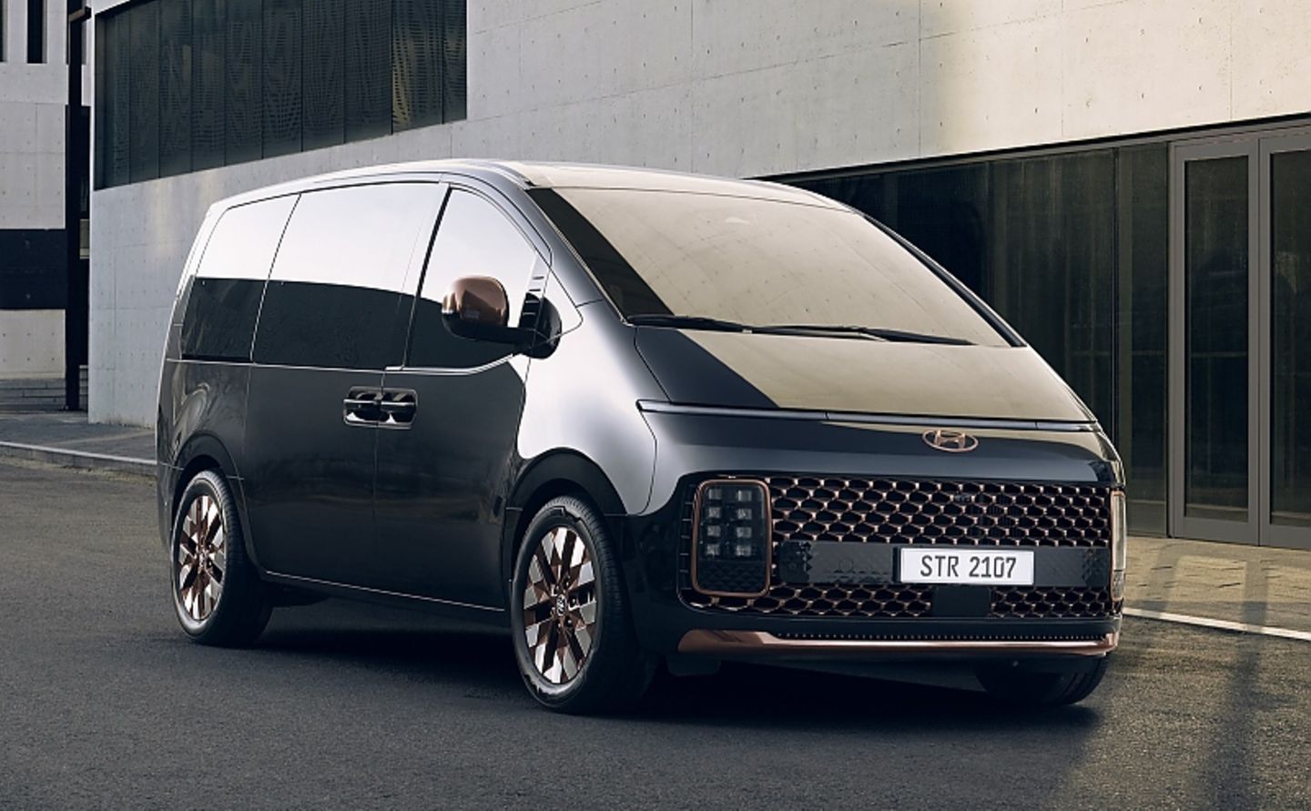 Hyundai Staria