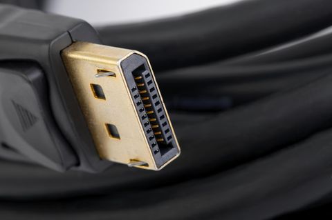 DisplayPort vs HDMI: Ein DisplayPort-Anschluss in der Nahaufnahme.