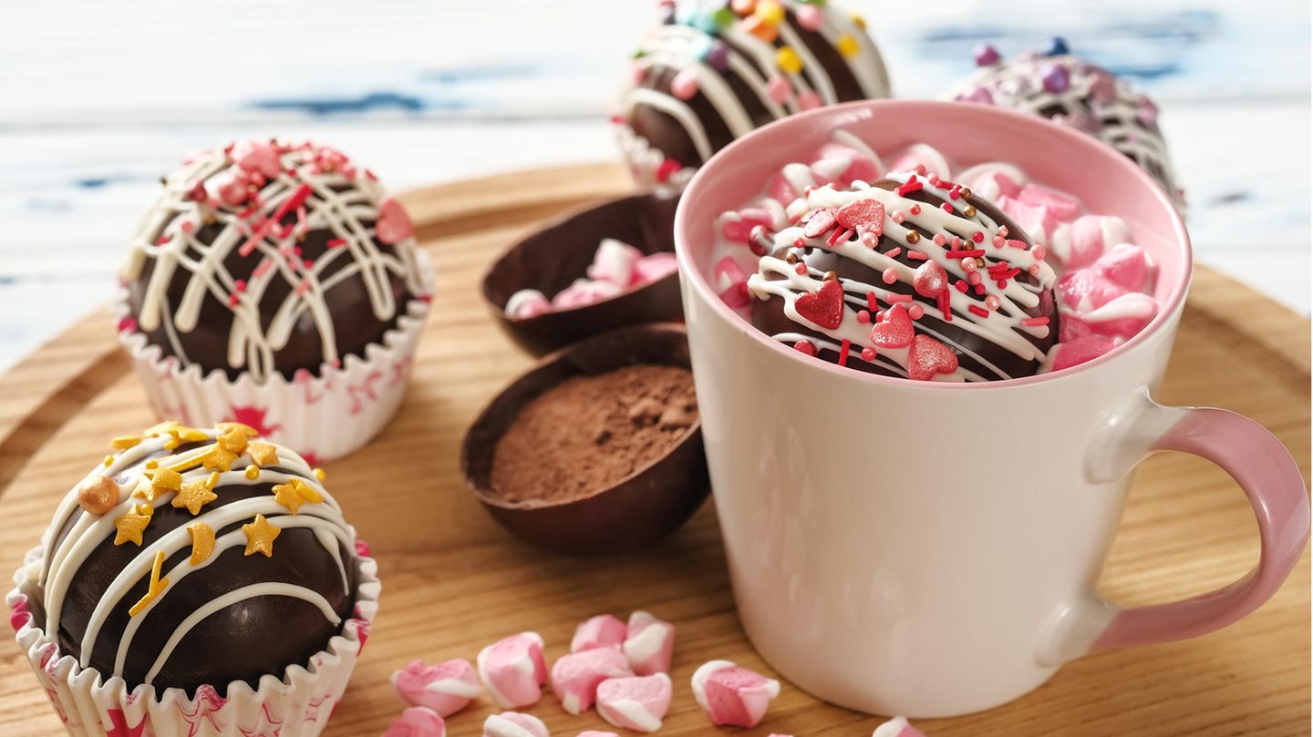 Hot Chocolate Bombs