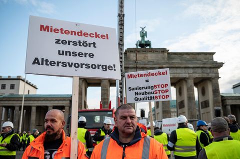 Der Berliner Mietendeckel ist offiziell abgeschafft. Die Folgen müssen nun MieterInnen tragen