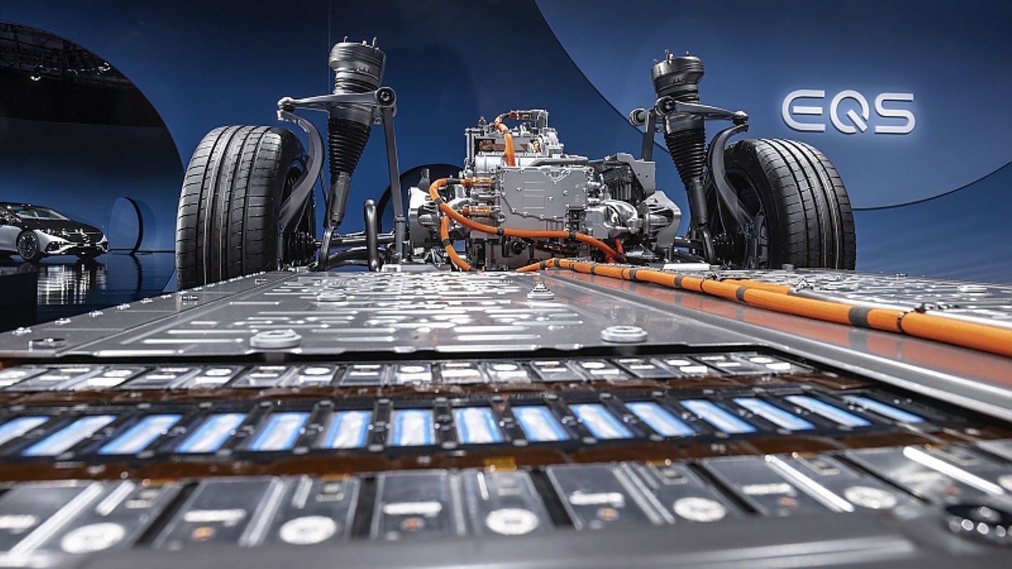 Mercedes EQS 2021
