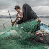 Eine Fischerin im Jemen