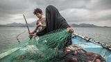Eine Fischerin im Jemen