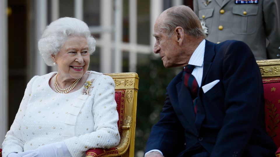 Queen Prinz Philip Die Queen und Ehemann Prinz Philip auf einer offiziellen Veranstaltung im Jahr 2014