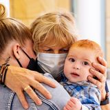 Die große Familienzusammenführung nach 400 Tagen der unfreiwilligen Trennung durch die strikte Abschottung beider Länder.