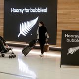 In Sydney auf dem Weg zum Abflug nach Neuseeland: Erstmals seit Beginn der Corona-Pandemie können Menschen seit dem 19. April zwischen beiden Ländern wieder leichter hin- und herreisen.