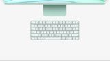 Event "Spring Loaded": Wie immer punktet Apple mit Blick auf Details: Auch Tastatur und Maus sind in der entsprechenden Gehäusefarbe eingefärbt