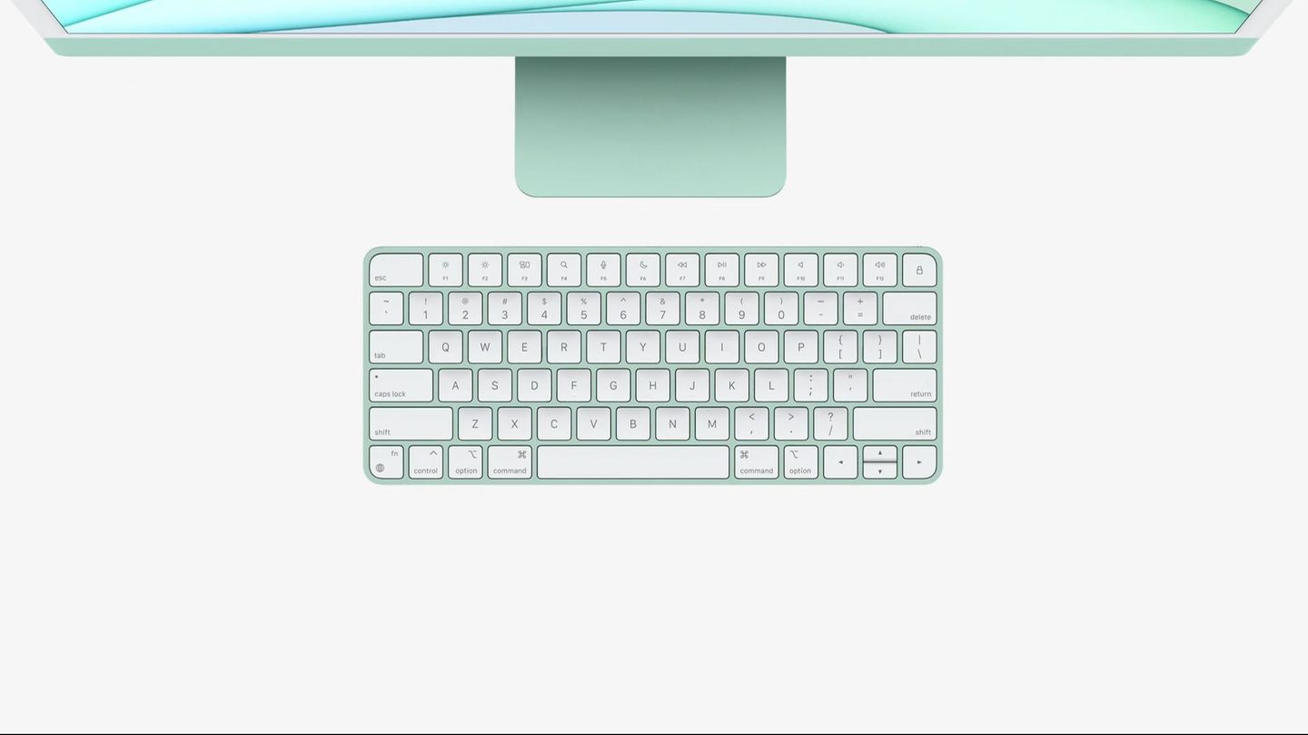 Event "Spring Loaded": Wie immer punktet Apple mit Blick auf Details: Auch Tastatur und Maus sind in der entsprechenden Gehäusefarbe eingefärbt