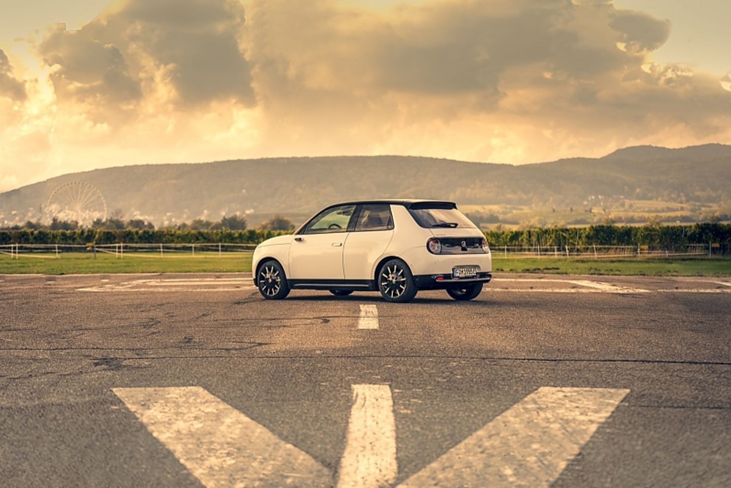 Honda E