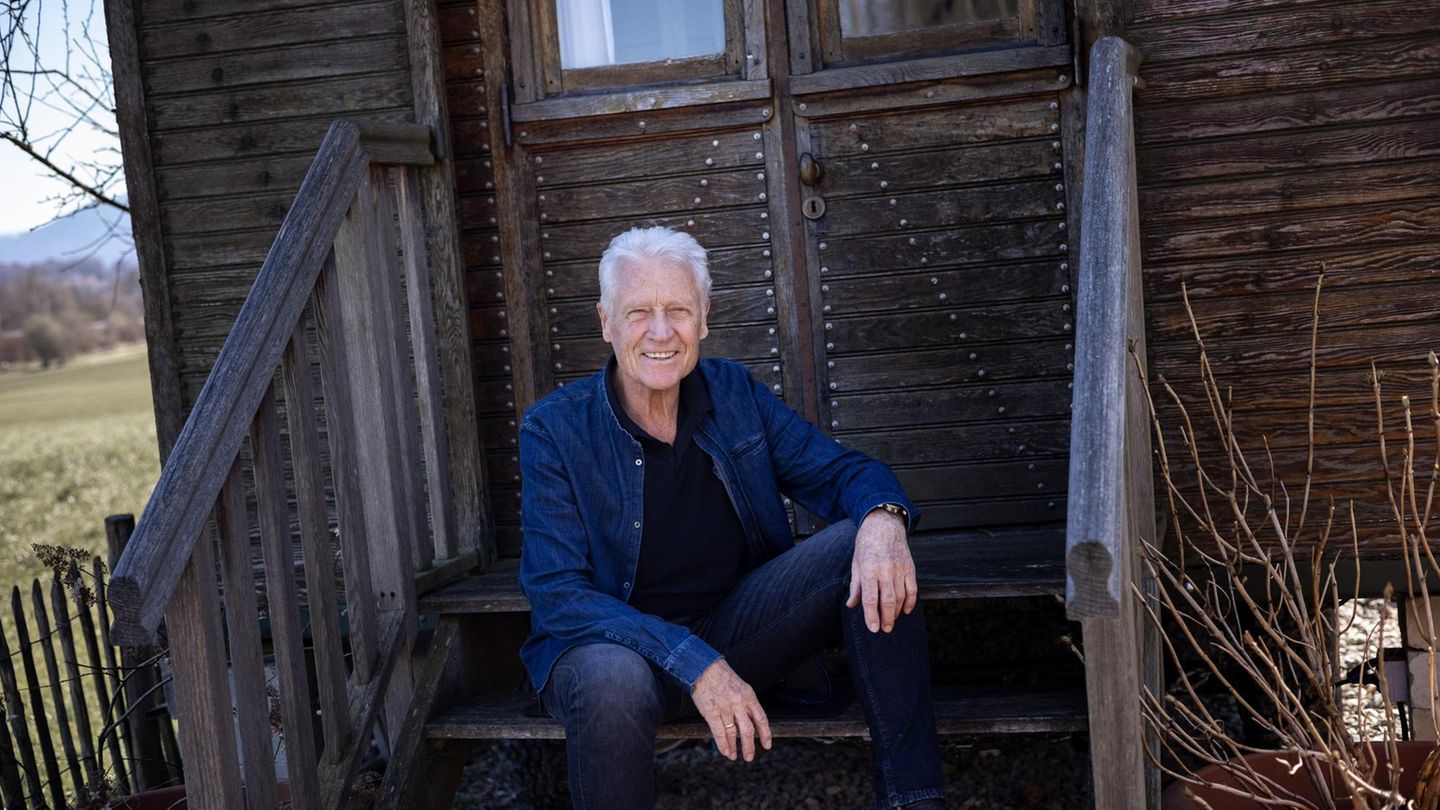 Nachfrage (FINAL) &gt;&gt; STERN - Robert Atzorn bei sich zu Hause am Chiemsee