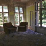 Nach dem Zweiten Weltkrieg richtete die Rote Armee von 1945 bis 1991 ein sowjetisches Lazarett ein..