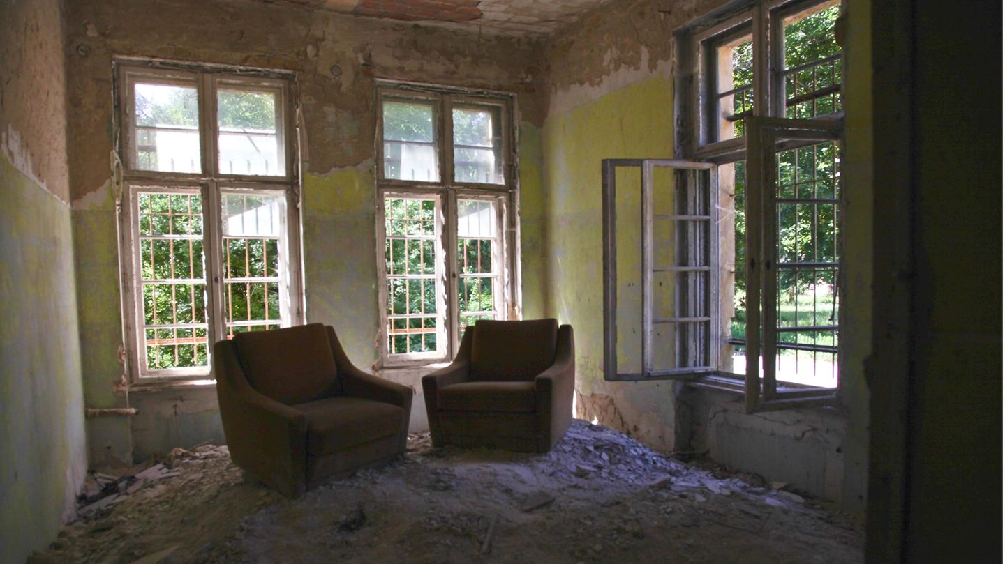 Nach dem Zweiten Weltkrieg richtete die Rote Armee von 1945 bis 1991 ein sowjetisches Lazarett ein..