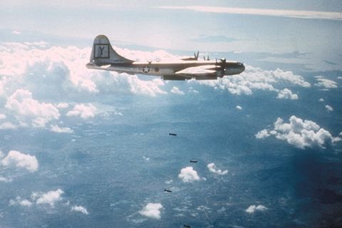 Die MiG-15 konnte 4000 Meter höher als die B-29 und ihr Jagdschutz fliegen und sich so in eine perfekte Angriffsposition bringen.
