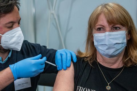 Priorisierung aufgehoben: Diese drei Bundesländer impfen ab sofort alle, die wollen, mit Astrazeneca