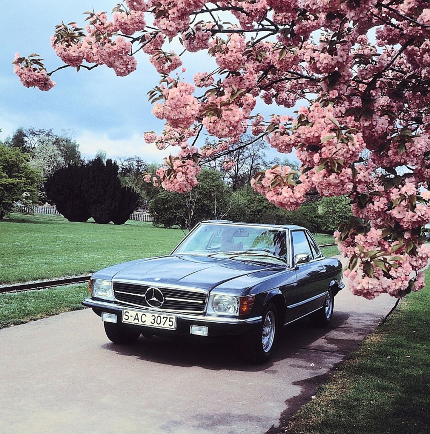 Mercedes SL Baureihe R 107