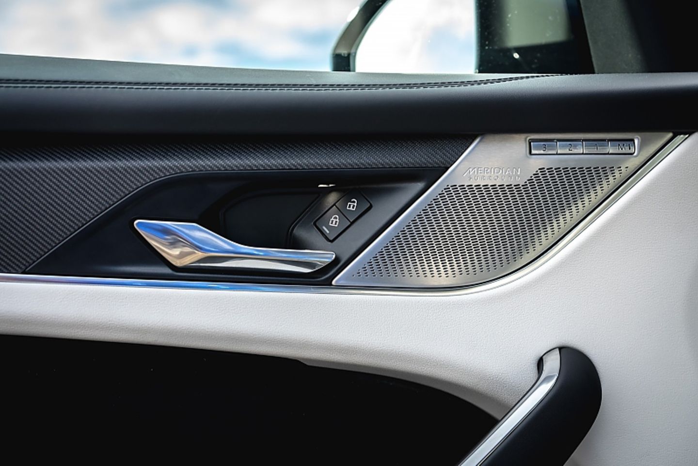 Jaguar F-Pace SVR 2021