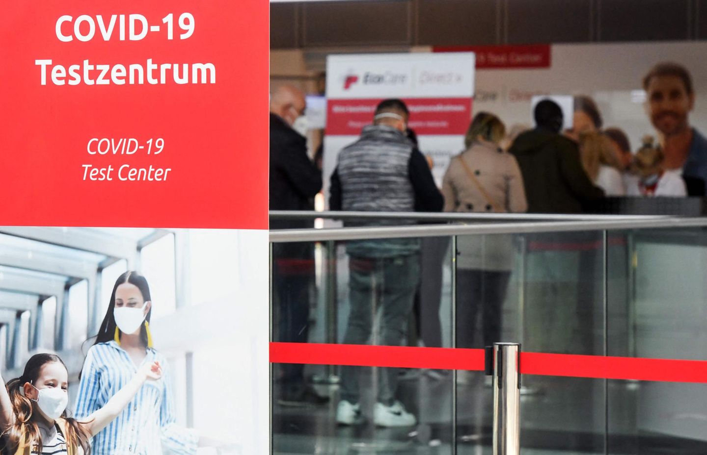 Codid-19-Testzentrum am Flughafen Düsseldorf