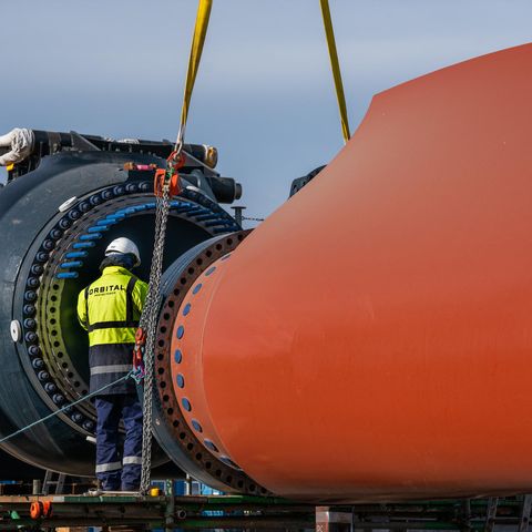Die Turbinen können um 360 Grad im Wasser geschenkt werden.