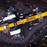 Auf der Werft erinnert die Turbinen-Boje an ein Raumschiff.