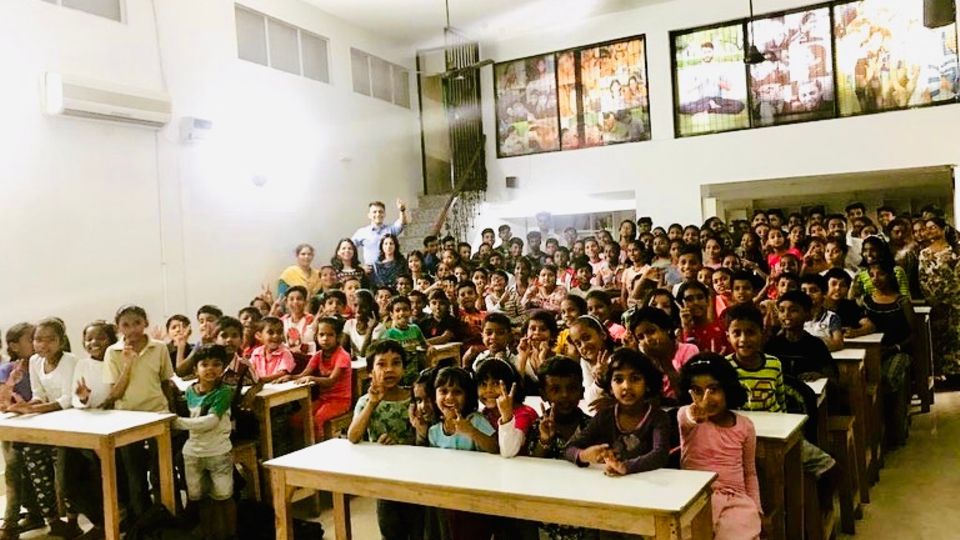 Kinder im Klassenraum Kinder im Klassenraum