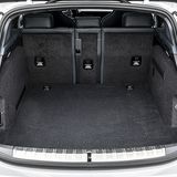 Der Kofferraum fasst mindestens 405 Liter